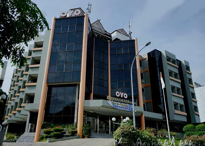 OYO 805 Hotel Dyan Graha Pekanbaru